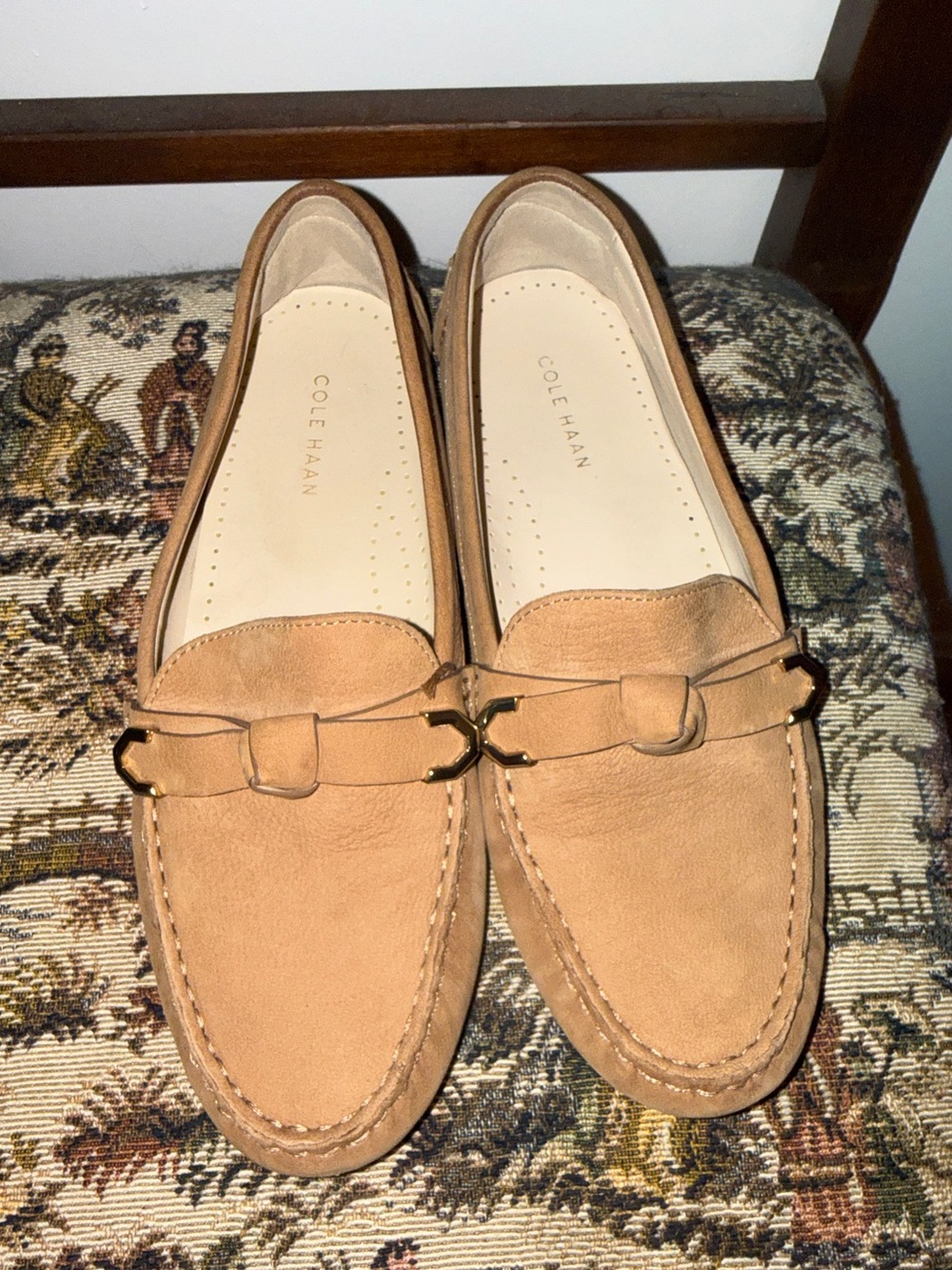 Cole Haan Evelyn Bow Driver Loafers Birch Beige Nubuck Suede Women’s 7B - Picture 11 of 16